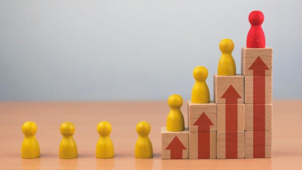 中小企業のAI導入ロードマップ｜初期費用を抑えて始める方法